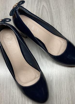 Жіночі туфлі темно-сині5 фото