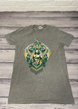 Футболка gildan dc comics aquamen
