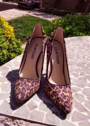 Оригінал туфлі victoria's secret colin stuart leopard pumps gold studs heels2 фото