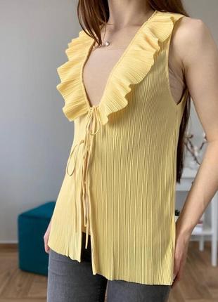 Zara чудовий топ плісе💛