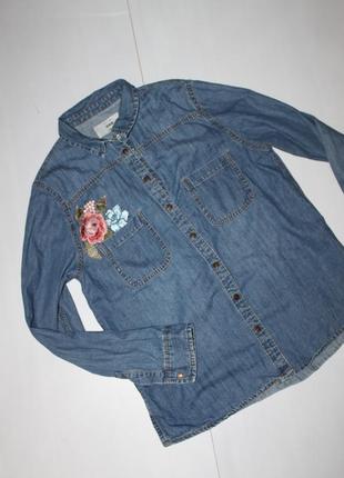Модная джинсовая рубашка с вышивкой размер 12