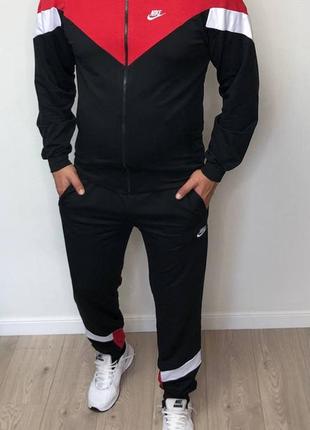 Чоловічий спортивний трикотажний костюм nike