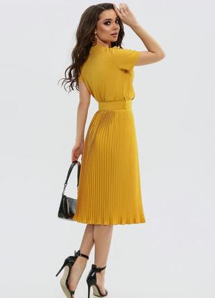 Гарна літня сукня гірчичного кольору2 фото