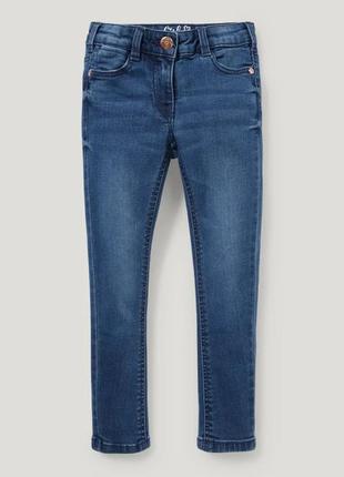 Вузькі джинси для дівчинки, ріст 116, колір синій