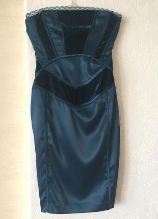 Красивое платье бюстье jlo