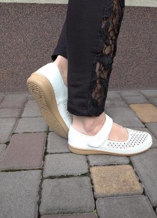 Туфли женские летние белые3 фото