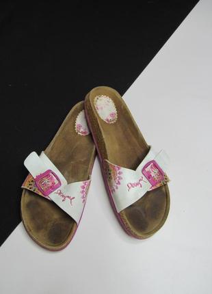 Продам шлъопки desigual