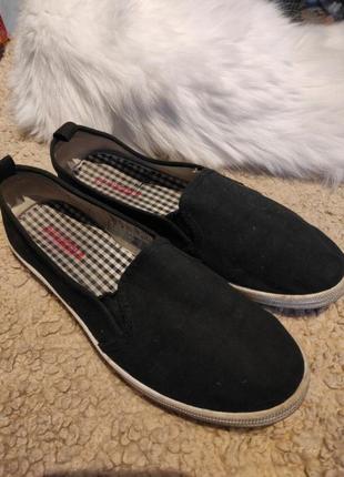 Сліпони, туфлі н&м