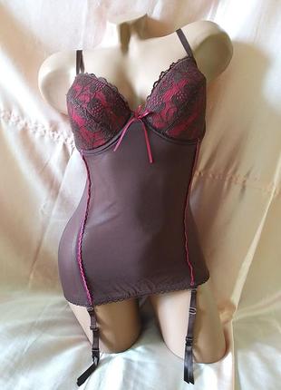 Сексуальний боді бренду closer with evie