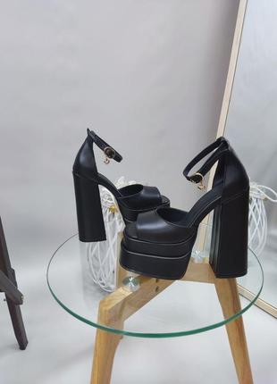 Босоножки женские из натуральной итальянской кожи на высоком каблуке платформе3 фото