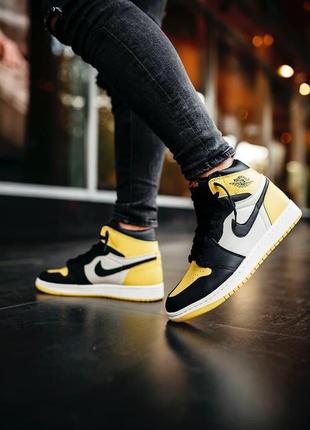 Чоловічі кросівки nike air jordan 1 retro mid black yellow white / мужские кроссовки найк аир джордан4 фото