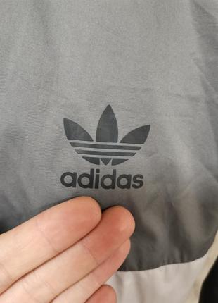 Adidas чоловіча спортивна осіння куртка вітровка2 фото