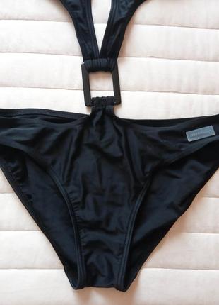 Жіночий чорний злитний купальник miss kini s/m сексуальний суцільний цільний відкритий 36/38 на пляж6 фото