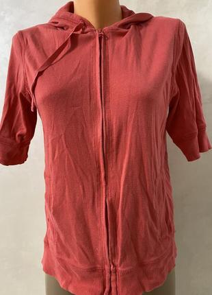 Кофта з капішоном