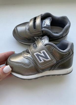 Кроссовки new balance