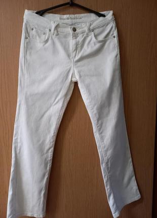 Белые джинсовые брюки молодого французского бренда sinequanone