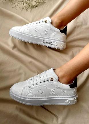 Крутейшие женские кроссовки в стиле louis vuitton lv time out sneakers white белые с коричневым