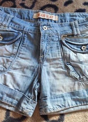 Джинсовые шорты