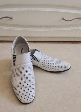 Туфлі білі шкіра veecadi
