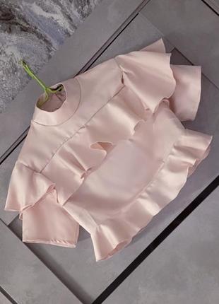 Милый розовый топ с рюшами prettylittlething