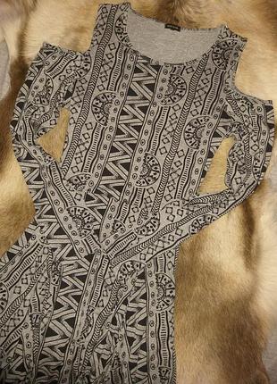 Плаття з відкритими плечами river island