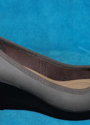 Сірі мокасини crocs оригінал нові 35 р
