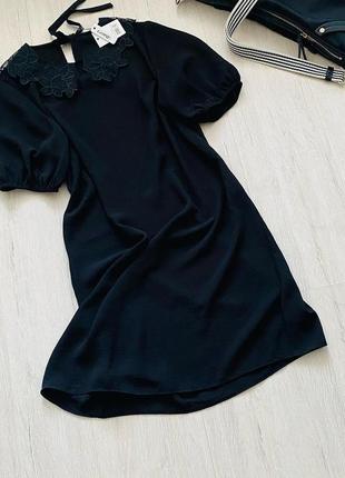 Интересное платье с красивым воротничком george