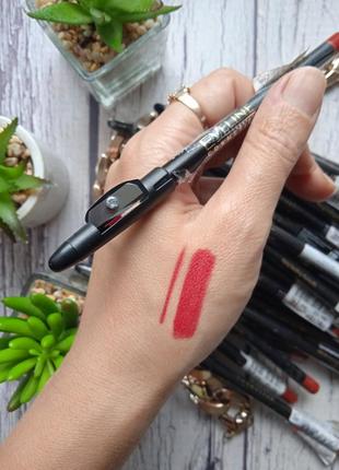 Контурный карандаш для губ с точилкой eveline cosmetics max intense colour тон 15 red
