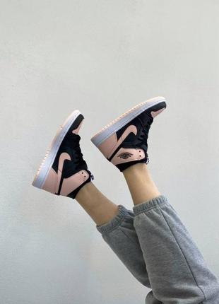 Жіночі кросівки nike air jordan 1 retro mid patent pink toe / жіночі кросівки найк аїр джордан5 фото