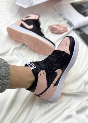 Жіночі кросівки nike air jordan 1 retro mid patent pink toe / жіночі кросівки найк аїр джордан7 фото