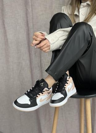 Жіночі кросівки nike air jordan 1 retro high patent pink toe 3/ женские кроссовки найк аир джордан9 фото