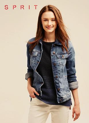 Джинсова куртка ніколи не виходить з моди