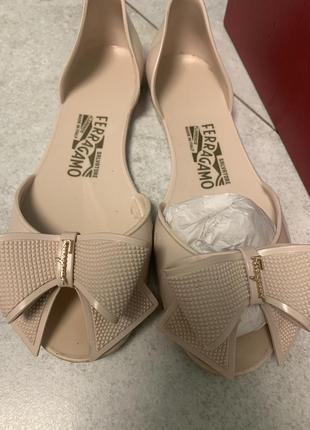 Босоніжки (мильниці) 35р