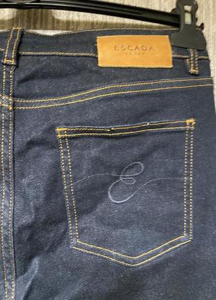Укорочённые джинсы стрейч escada4 фото