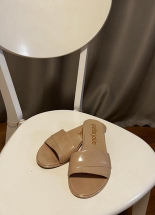 Шльопки jolie