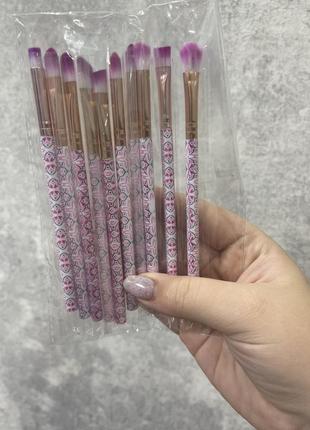 Кисточки для макияжа