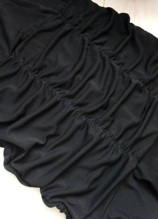 Чорна сукня з драпіровкою6 фото