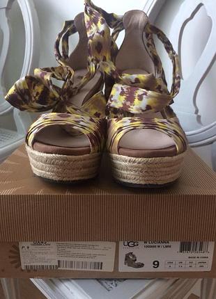 Новые босоножки ugg 40р
