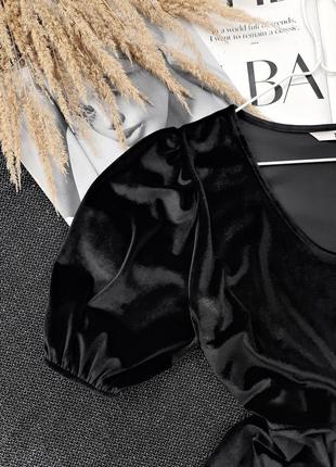 Оксамитове плаття з об'ємними рукавами / чорна оксамитна сукня tu3 фото