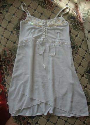 Туніка на бретелях з вишивкою паєтками