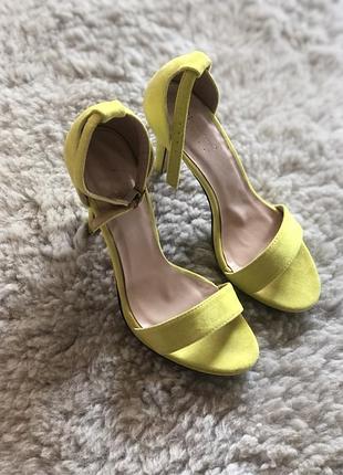 Босоніжки hand made