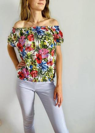 Блуза в квітковий принт