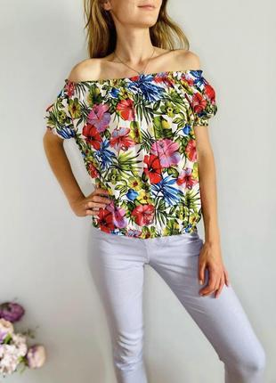Блуза в квітковий принт7 фото