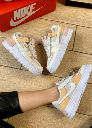 Кросівки жіночі nike air force 1 shadow spruse aura yellow

/ женские кроссовки найк аир форс2 фото