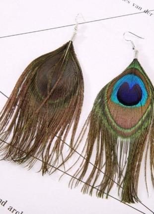 Красивые серьги перья павлина сережки2 фото