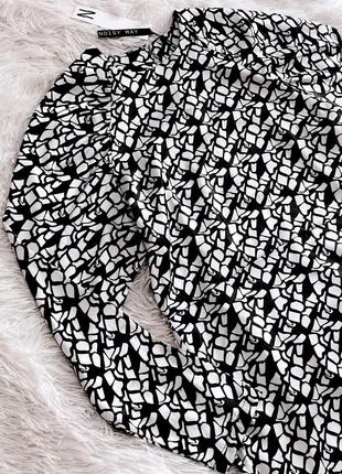 Сатиновое платье noisy may в черно-белых тонах9 фото