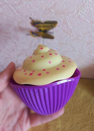 Колекційна лялька кекс cupcake surprise4 фото