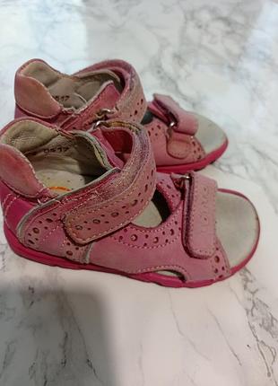 Босоніжки, сандалі 22 р. 2