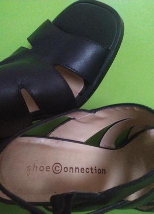 Чёрные босоножки на устойчивом каблуке shoe connection , 4/378 фото