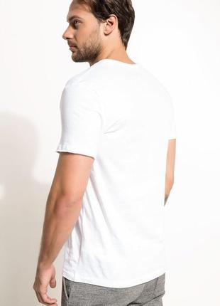 Чоловіча футболка біла lc waikiki з кишенькою на грудях - фірмова туреччина3 фото